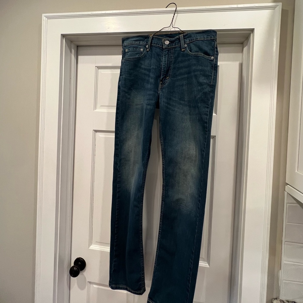 Levi Strauss & Co Mens 513 Jeans sz 32/34 long
